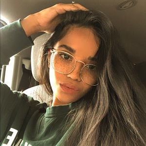 Meet your Posher, Chaejohn